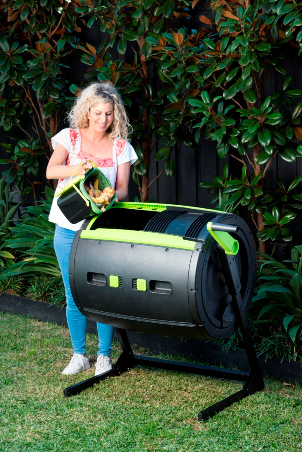 Maze 1.85 Gallon Kitchen Caddie Compost Bin